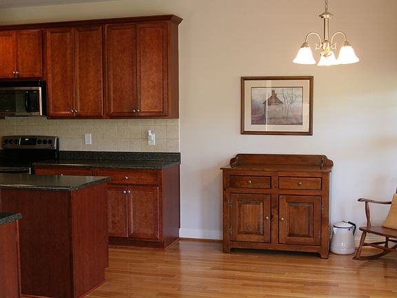 2nd image of 186 Furlong Ln