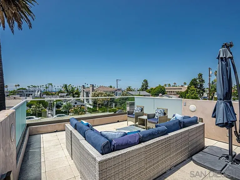 7967 Paseo Del Ocaso — Photo 27