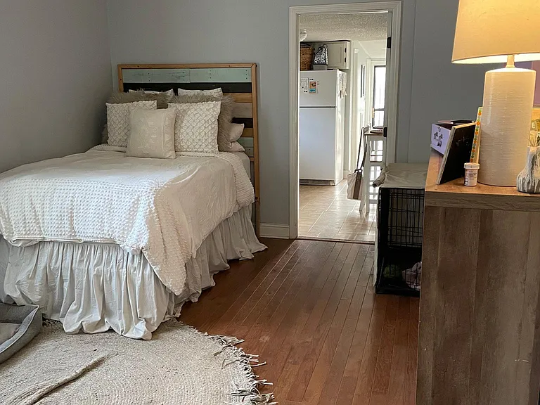 539 S Cox St #1 — Photo 8