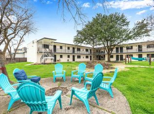 327 E Locust St APT 202, San Antonio, TX 78212
