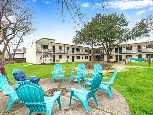327 E Locust St #102, San Antonio, TX 78212