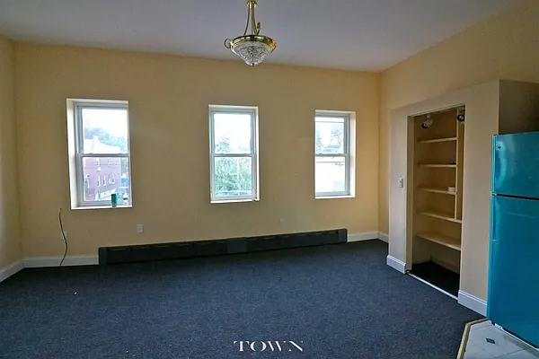 Rented by Town Residential | media 19