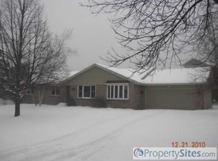 3308 Applewood Ln, Rockford, IL 61114