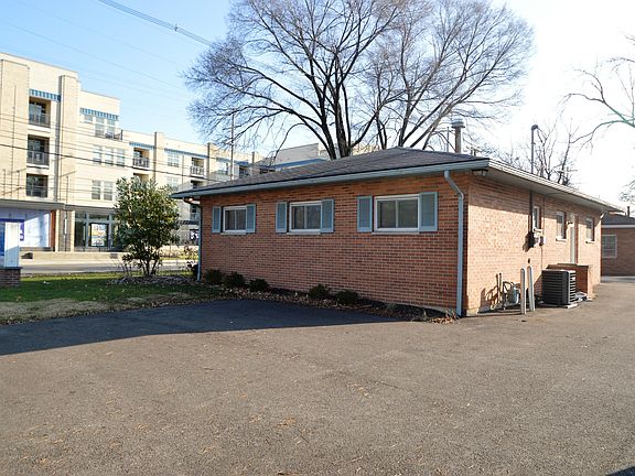 3rd image of 3465 Indianola Ave