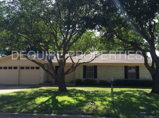 3306 Spring Valley Dr, Bedford, TX 76021