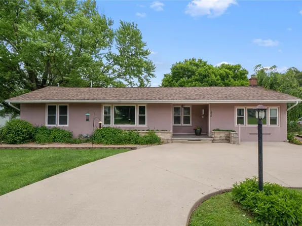 1012 Sunset Dr, Vandalia, IL 62471