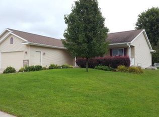 2112 Greenview Ln, Onalaska, WI 54650