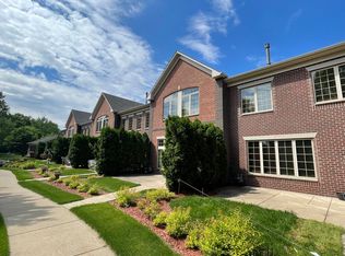 11765 Vermillion St NE UNIT B, Blaine, MN 55449