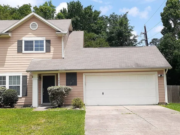 Kingsport Street Crosby Tx — Photo 1