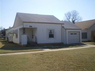 817 Barnes Ave, Alva, OK 73717