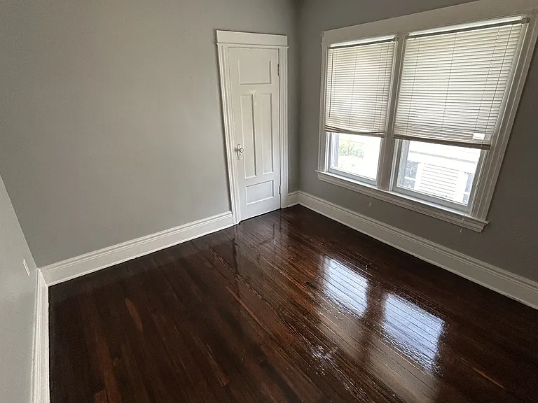 140-142 Electric Ave #140 — Photo 4