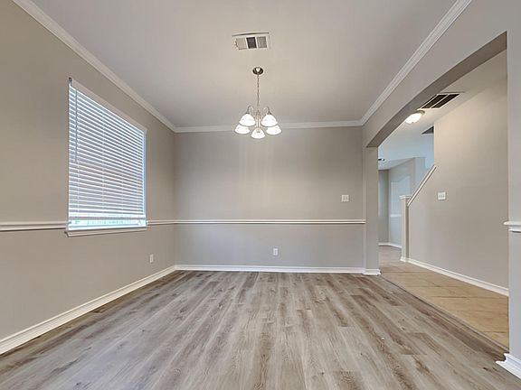 4th image of 1500 Santos Dr