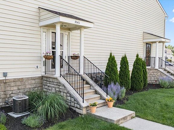 3rd image of 7043 Monarchos Dr #13