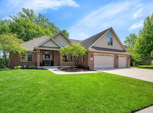1051 Wooded Crest Dr, Morris, IL 60450