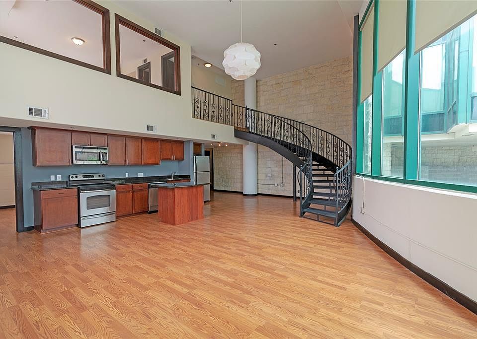 1st image of 110 Bagby St Unit 37