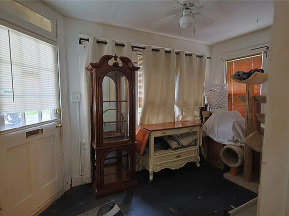 2nd image of 443 E Abbott St