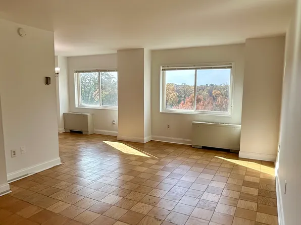 1111 University Blvd W, Silver Spring, MD