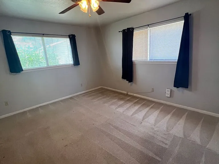 4612 Oregon Trl — Photo 8