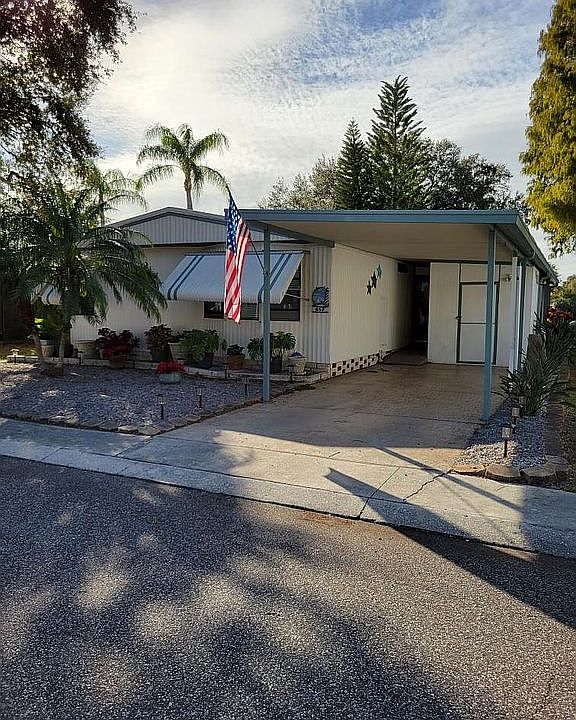 1st image of 857 Egret Ln