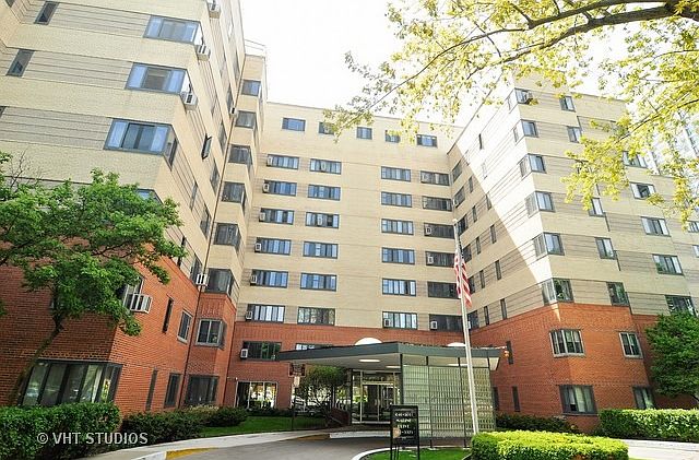1st image of 5048 N Marine Dr APT A1