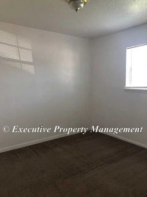 410 Sunset Lane — Photo 4