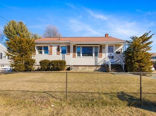 12 Park Dr, Woburn, MA 01801