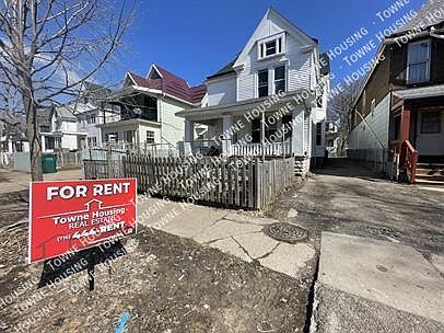 1st image of 305 15th St Rear #