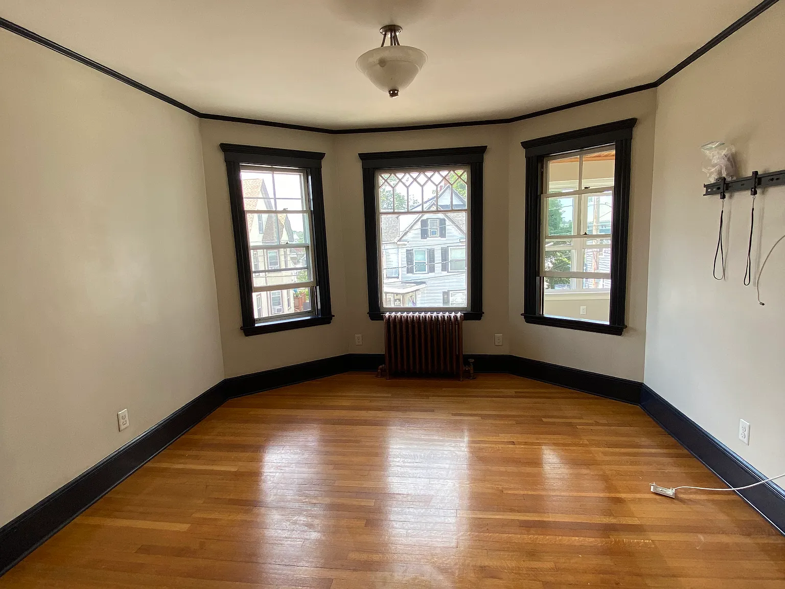 3 bed, 1780 sqft, $3,000 — Photo 4