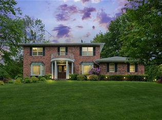 14 Roberts Rd, New City, NY 10956