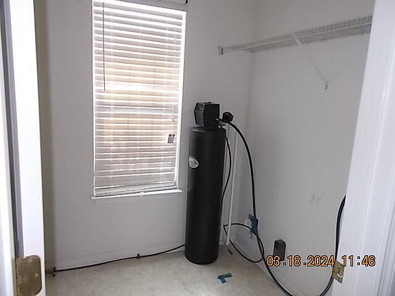 4th image of 3807 Oxford Drive