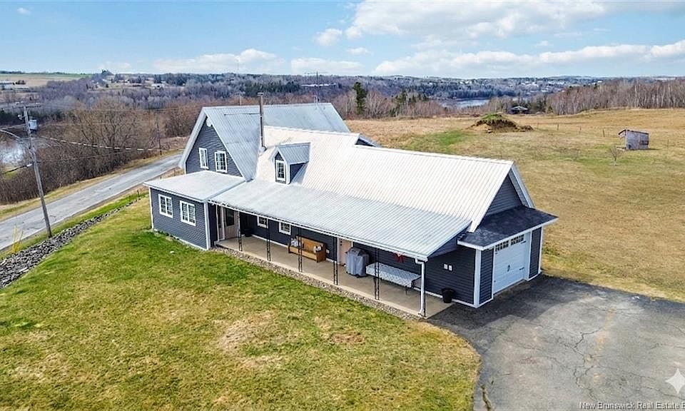 1st image of 121 Cloverdale Rd
