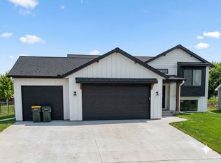 1842 Brandt Dr NE, Byron, MN 55920