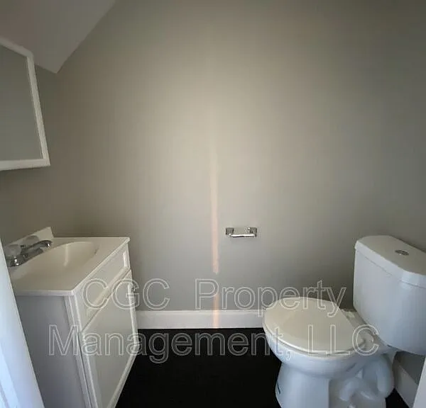 4 Salisbury St #1 — Photo 7