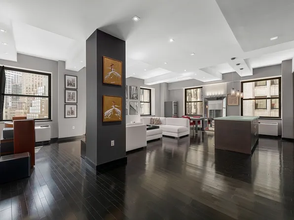 20 Pine St APT 2006, New York, NY 10005