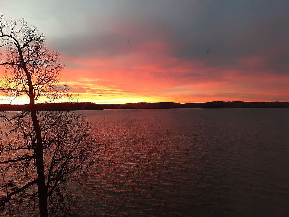 1st image of 638 Moon Bay Dr #4