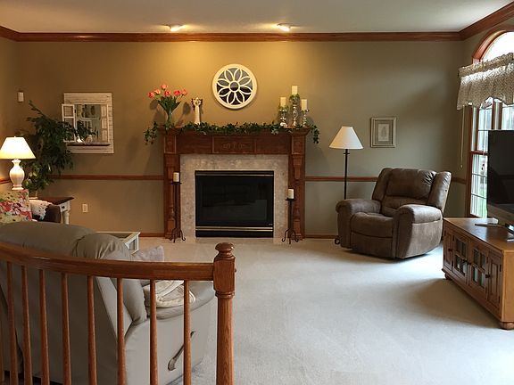 2nd image of 3985 Sunset Dr