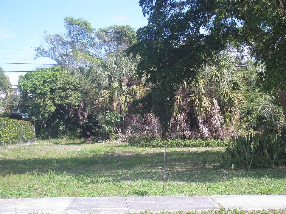 1st image of 309 SE 4th Ave