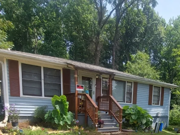 117 Lake Dr, Griffin, GA 30223