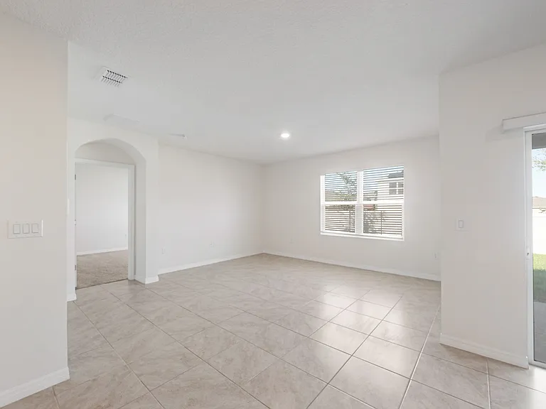 708 Tortugas St — Photo 3