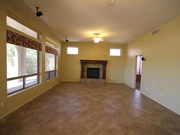 3912 N El Sereno
