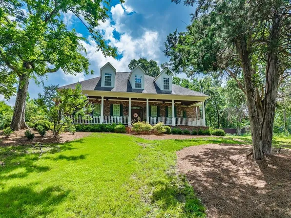 1203 Old Lake Cv, Oxford, MS 38655