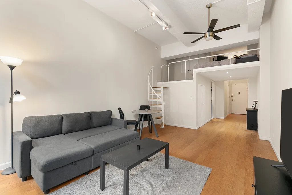 244 Madison Avenue — Photo 1