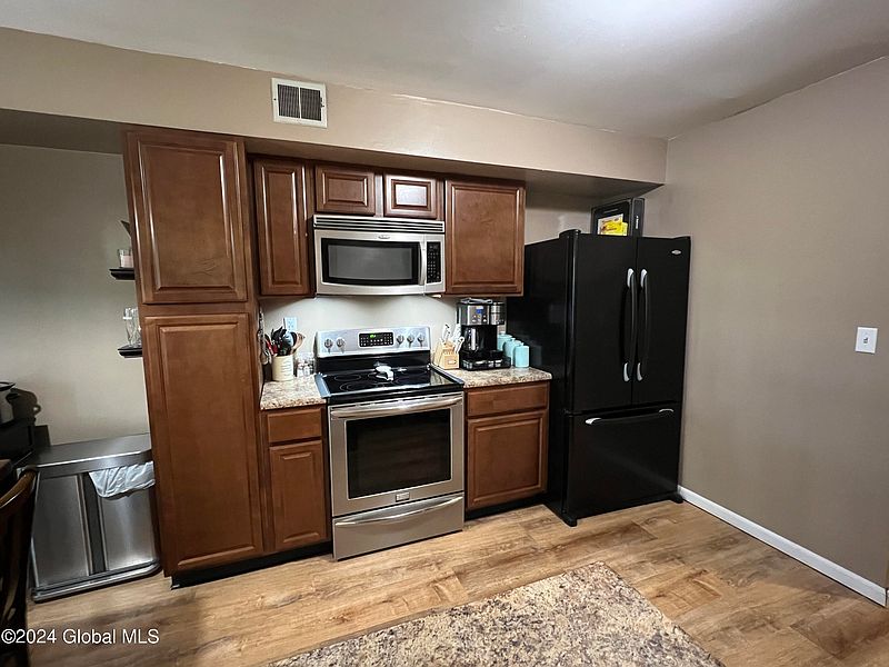 2nd image of 536 Elk Circle