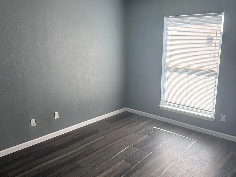 DW Lawton has freshly renovated apartments available now — Photo 6