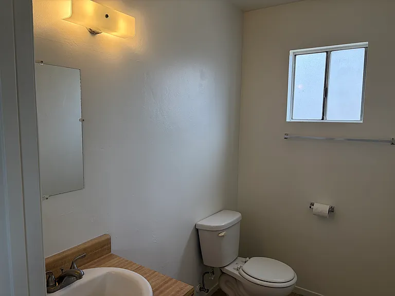 Maple Ave — Photo 12