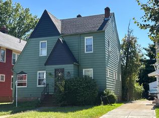 1490 E 204th St, Euclid, OH 44117