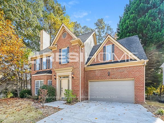 3rd image of 1071 Fountain Glen Dr