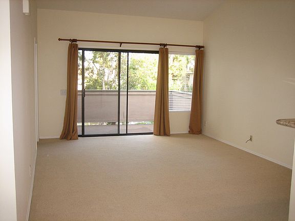 livingroom with  balcony