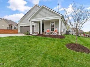 192 Cedar Branch Trl, Lenoir City, TN 37772