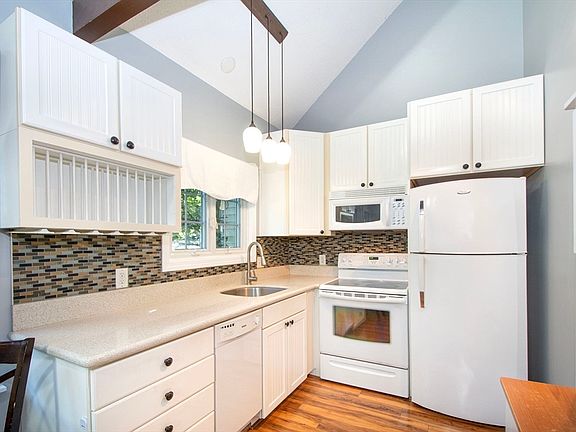 5th image of 13 Schofield Rd Unit 13